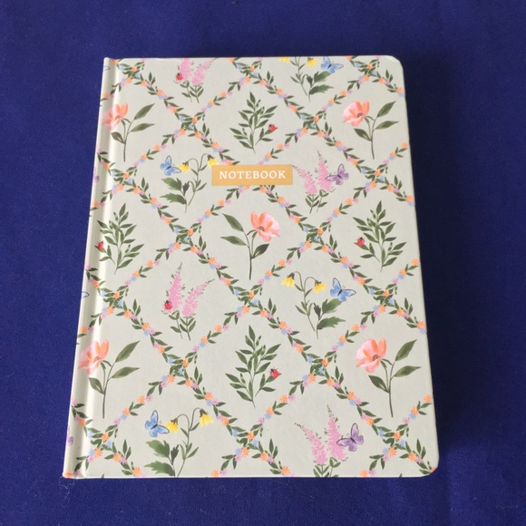 Flower Ladybug Notebook - Picture 3 of 9